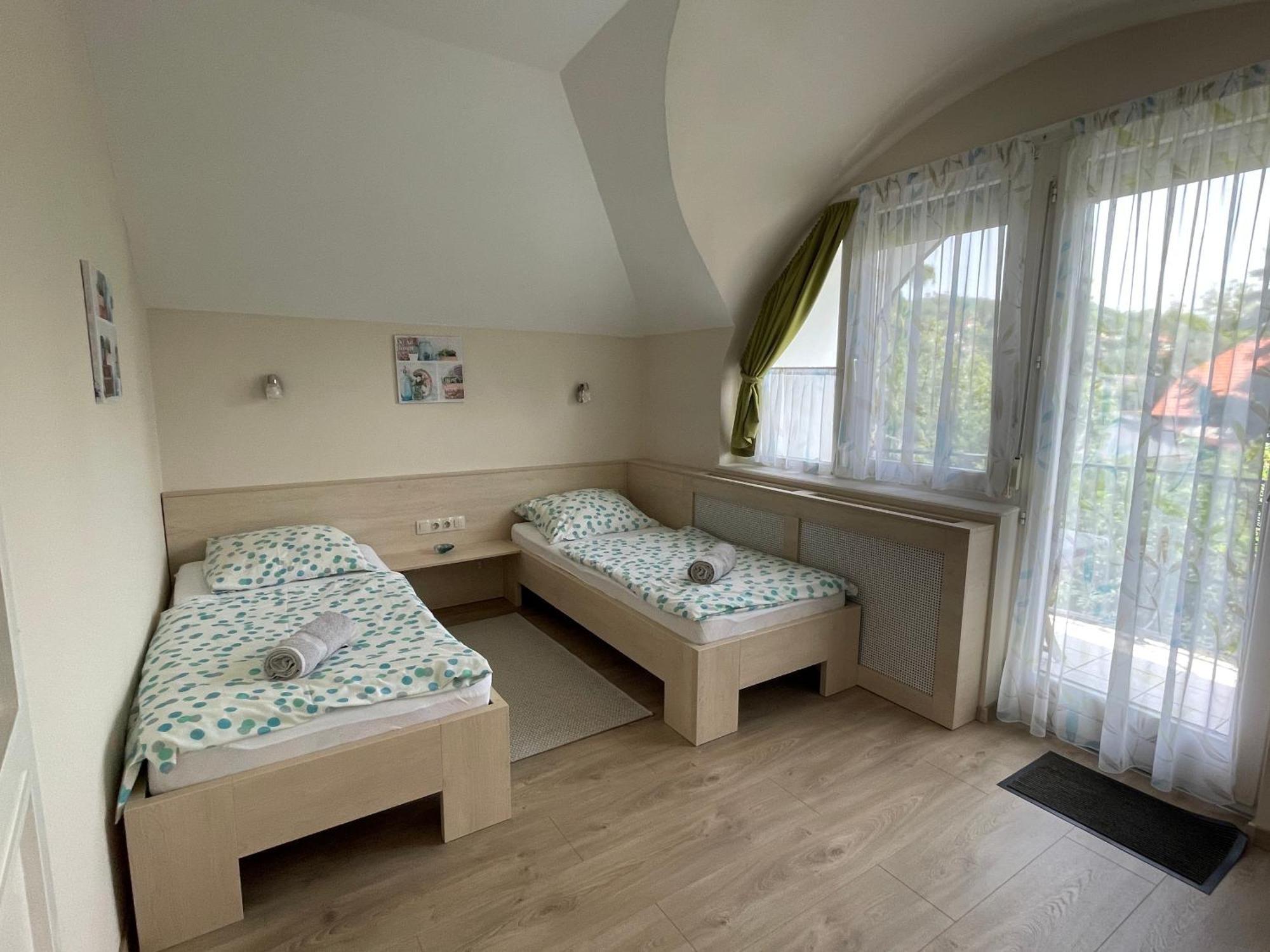 Villa Terrazza บาลาตองโยรอค ภายนอก รูปภาพ